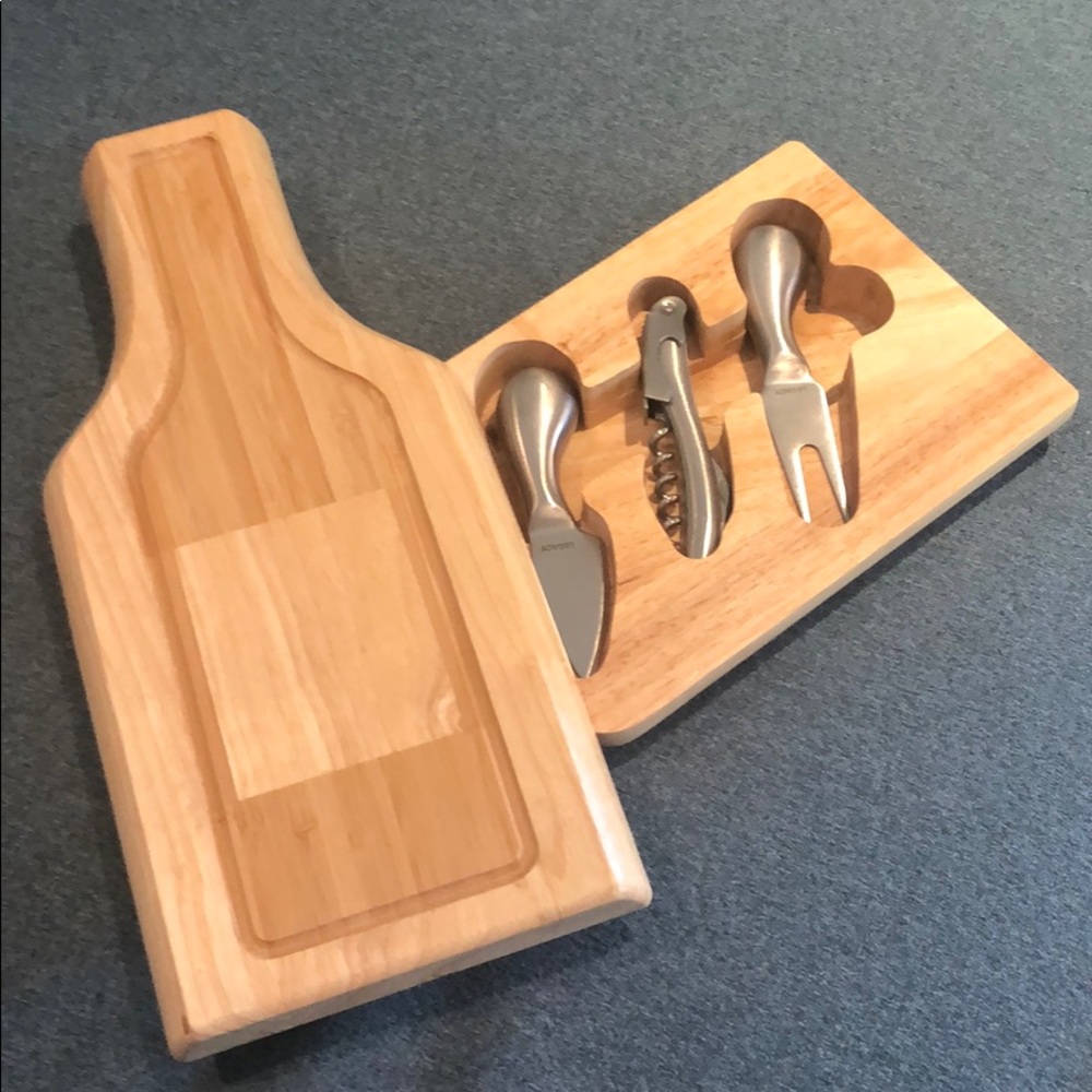 Legacy Picnic Time Wine Bottle Cheese Board